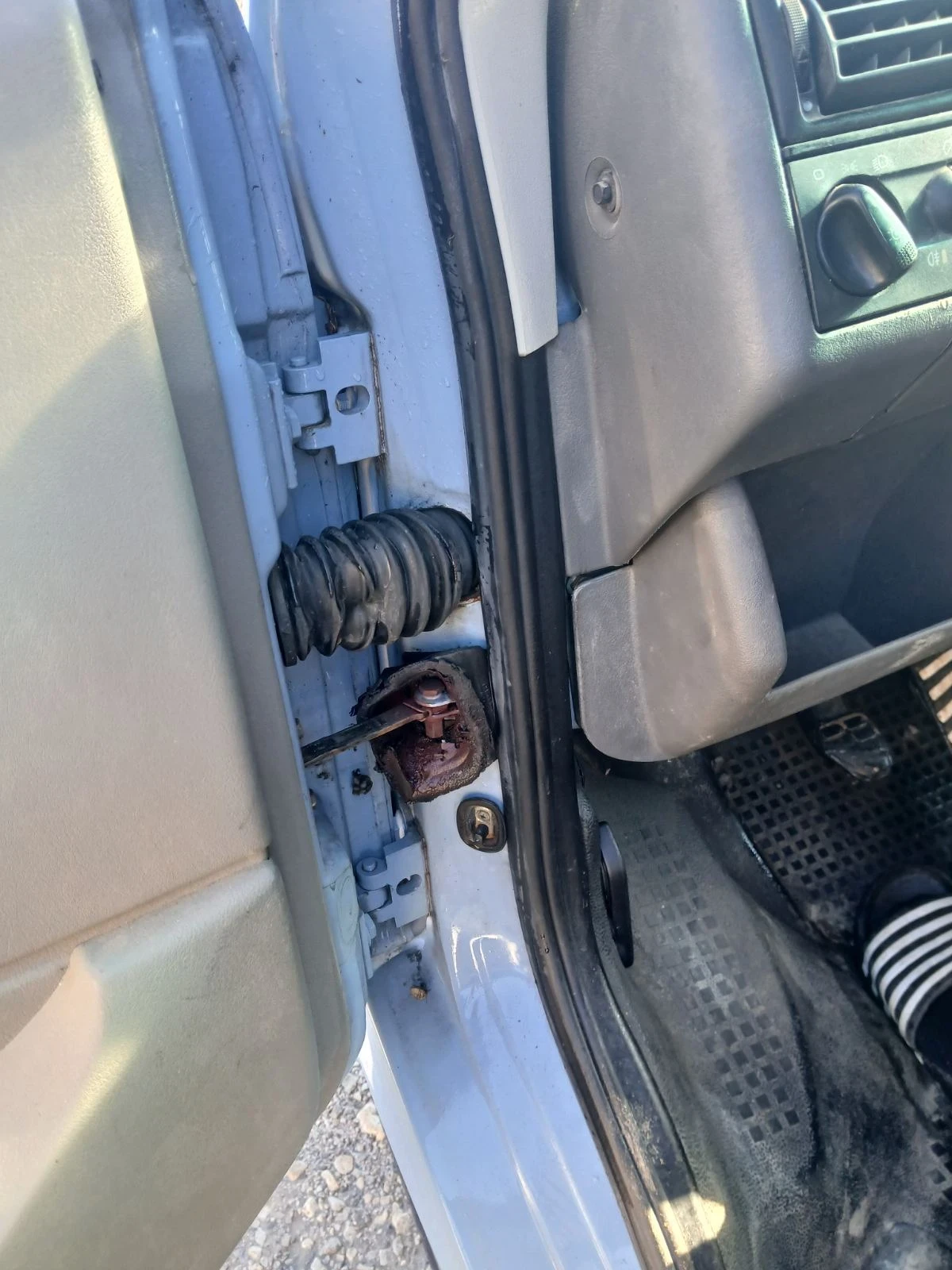 VW T4 2.5 TDI , снимка 5 - Бусове и автобуси - 54071760