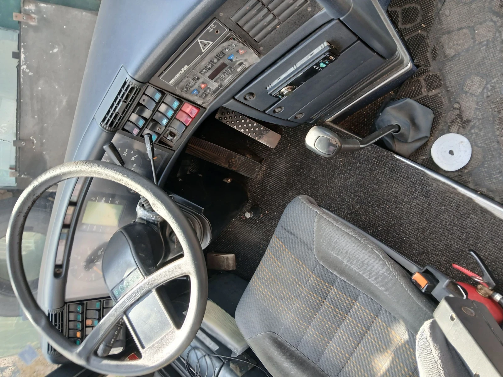 Neoplan N 316 SHD undefined | Auto.bg — изображение 1