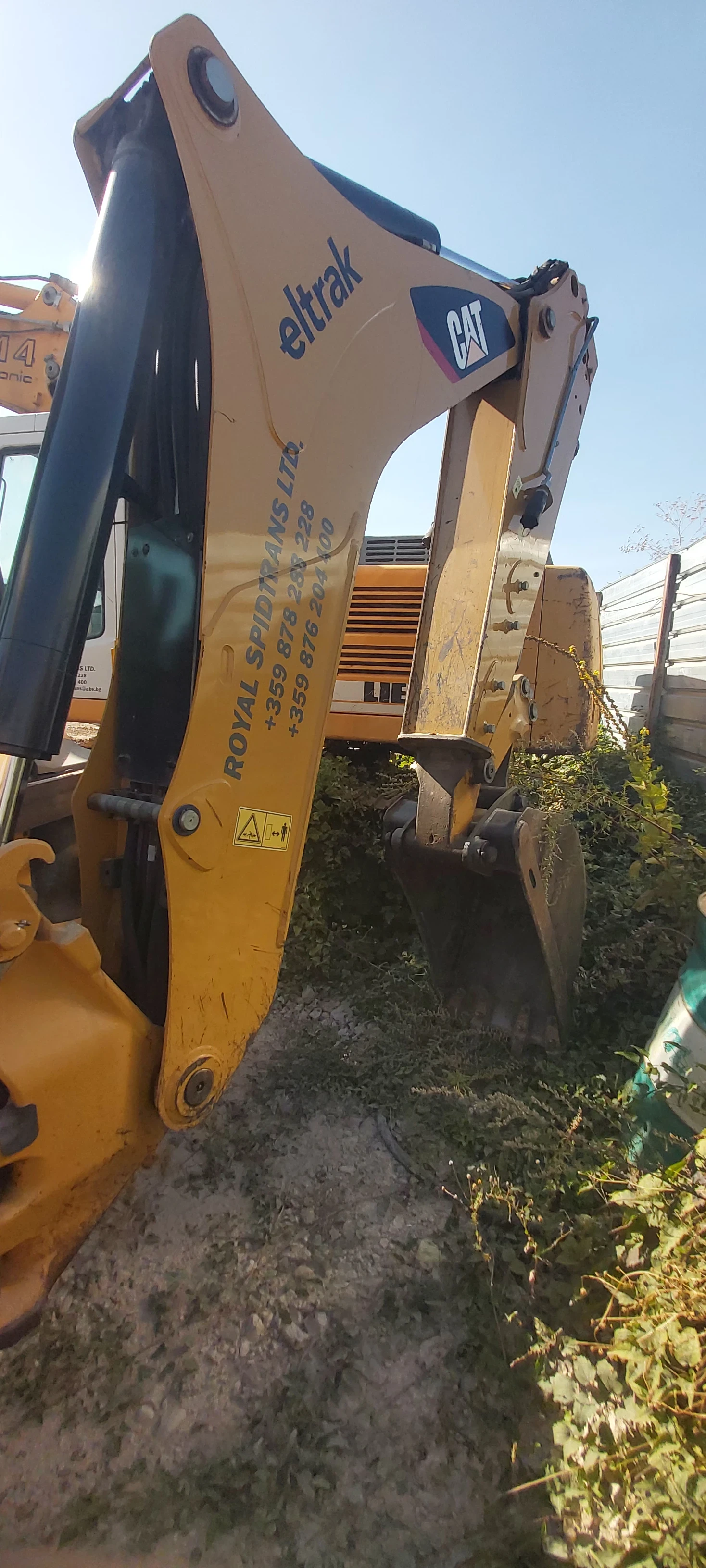 Багер Cat 432 F2, снимка 10 - Индустриална техника - 56015681