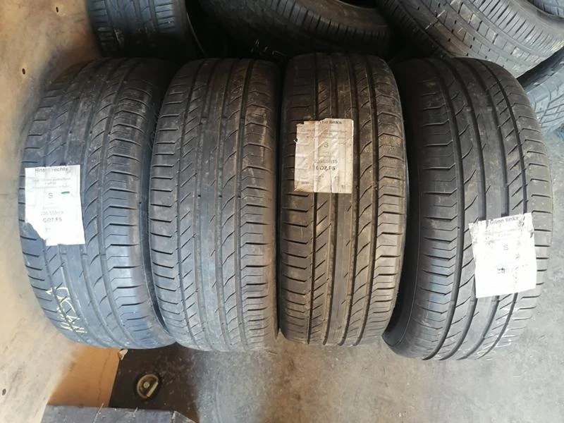 Гуми Летни 235/55R19, снимка 1 - Гуми и джанти - 32081555