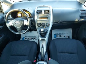 Toyota Auris 1.6 Benzin 124к.с., снимка 12 - Автомобили и джипове - 43625137