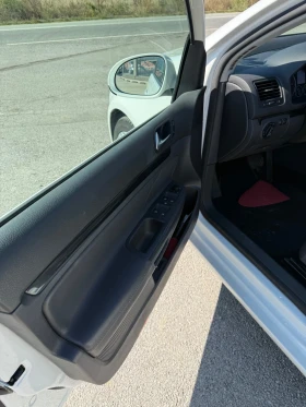 VW Golf GT - 9999 лв. / 5112.41 € - 98363564 7
