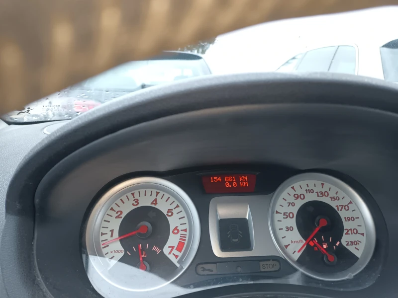 Renault Clio 1.2i-75кс., снимка 10 - Автомобили и джипове - 47050485