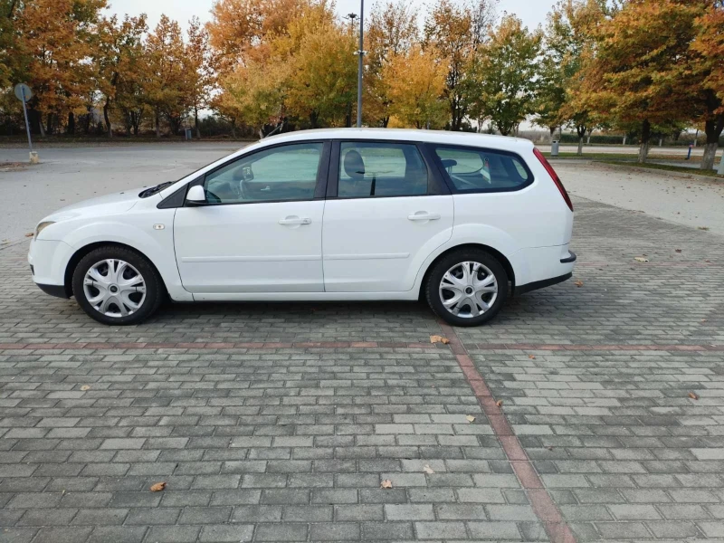 Ford Focus 1.6 Tdci, снимка 6 - Автомобили и джипове - 47913957