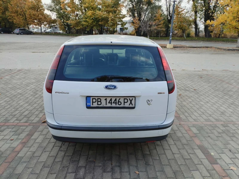 Ford Focus 1.6 Tdci, снимка 8 - Автомобили и джипове - 47913957