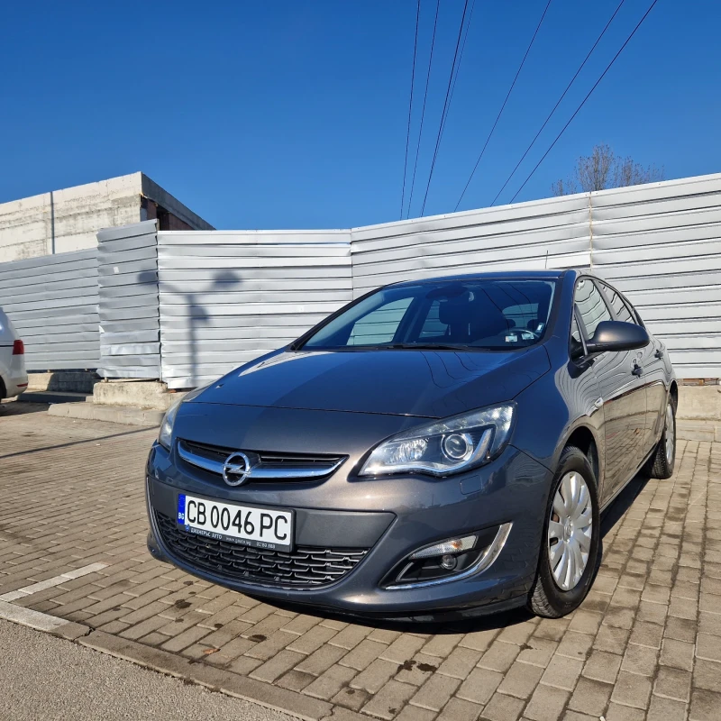 Opel Astra, снимка 2 - Автомобили и джипове - 48927659