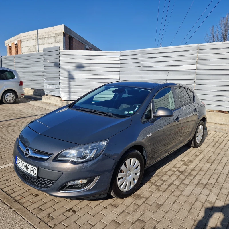 Opel Astra, снимка 1 - Автомобили и джипове - 48927659