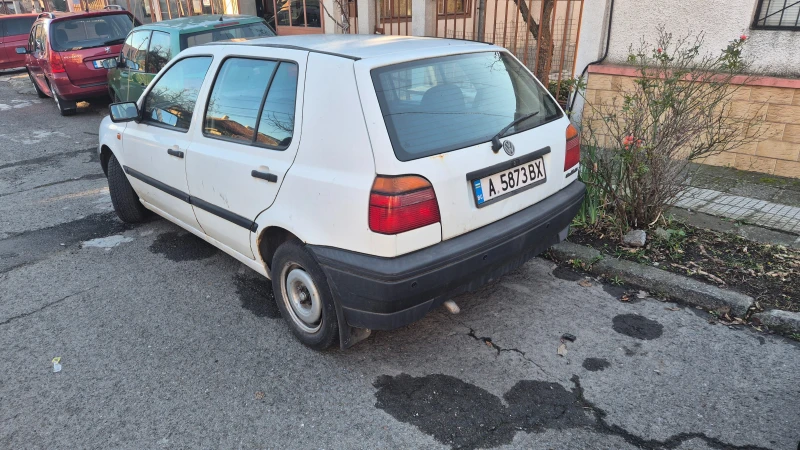 VW Golf, снимка 2 - Автомобили и джипове - 49521161