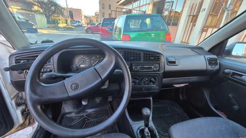 VW Golf, снимка 5 - Автомобили и джипове - 49521161