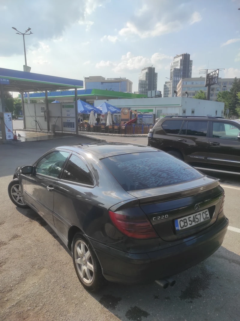 Mercedes-Benz C 220, снимка 4 - Автомобили и джипове - 52935478