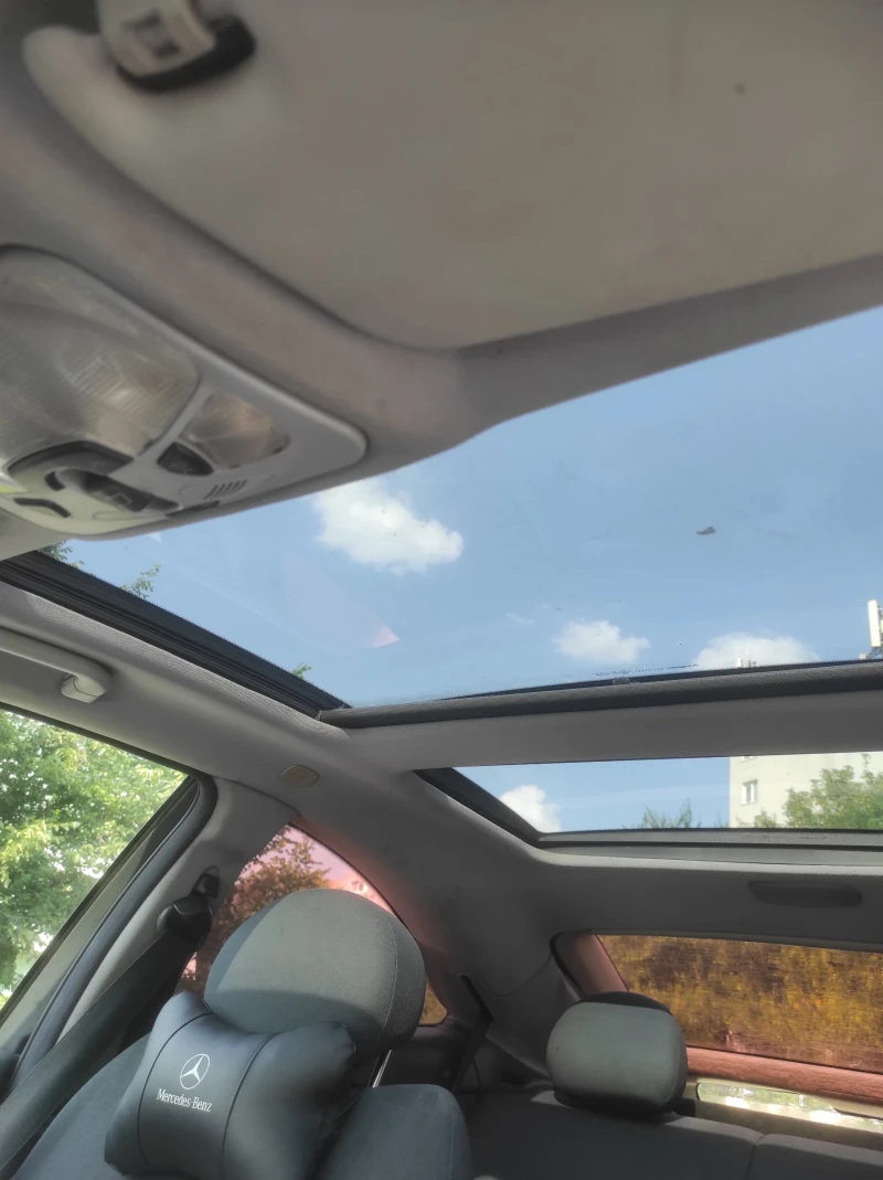 Mercedes-Benz C 220, снимка 10 - Автомобили и джипове - 52935478