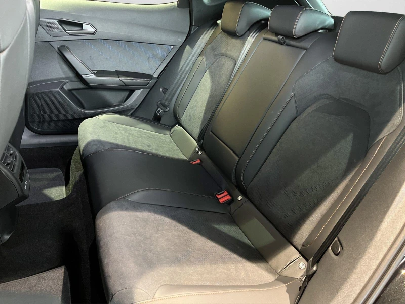 Cupra Formentor VZ* ABT* 400HP* DISTR* 360CAM* KEYLESS* LED, снимка 12 - Автомобили и джипове - 52474575