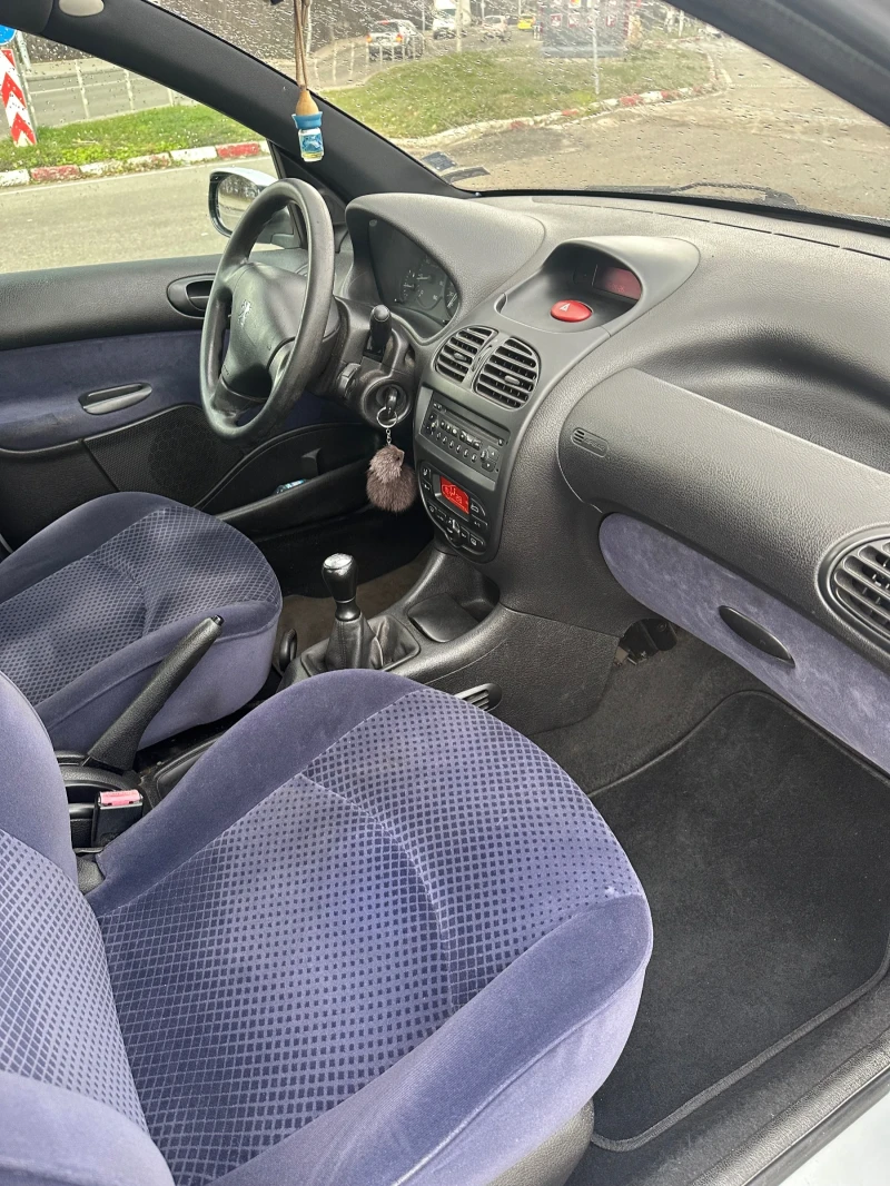 Peugeot 206 1.6 HDI 110hp, снимка 9 - Автомобили и джипове - 53009263