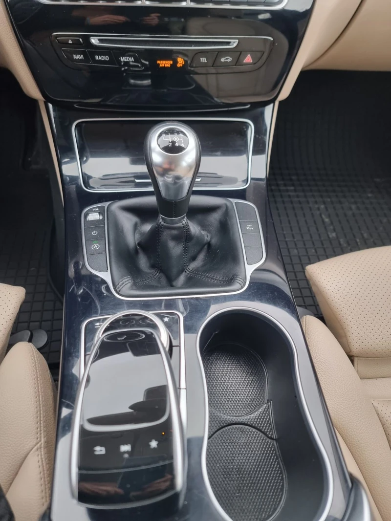 Mercedes-Benz C 220 220CDI LED КЛИМАТРОНИК, снимка 11 - Автомобили и джипове - 53416971