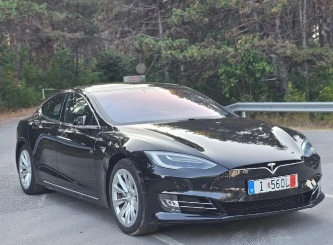 Tesla Model S 4x4 с гаранция - изображение 10