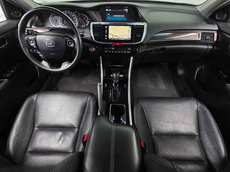 Honda Accord 2.4 , снимка 7 - Автомобили и джипове - 55558075