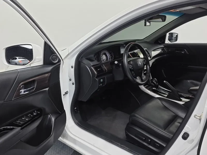 Honda Accord 2.4 , снимка 10 - Автомобили и джипове - 55558075