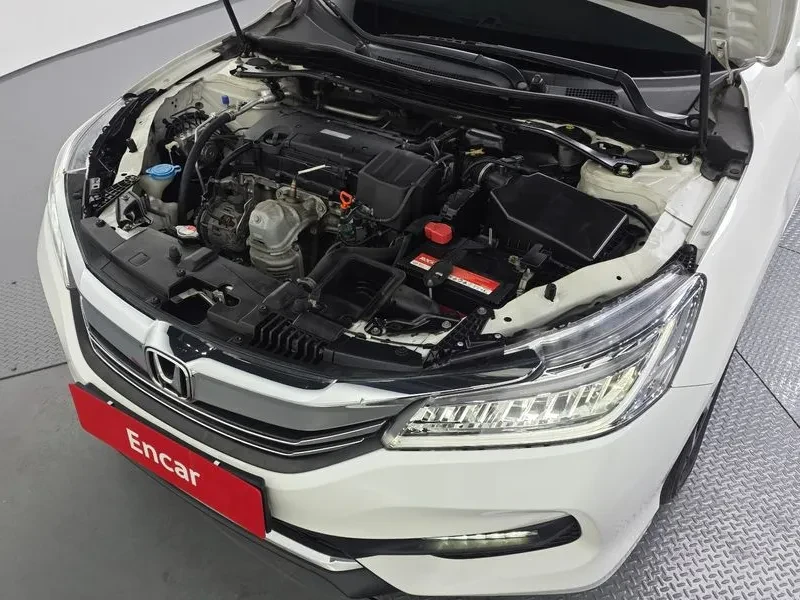 Honda Accord 2.4 , снимка 6 - Автомобили и джипове - 55558075