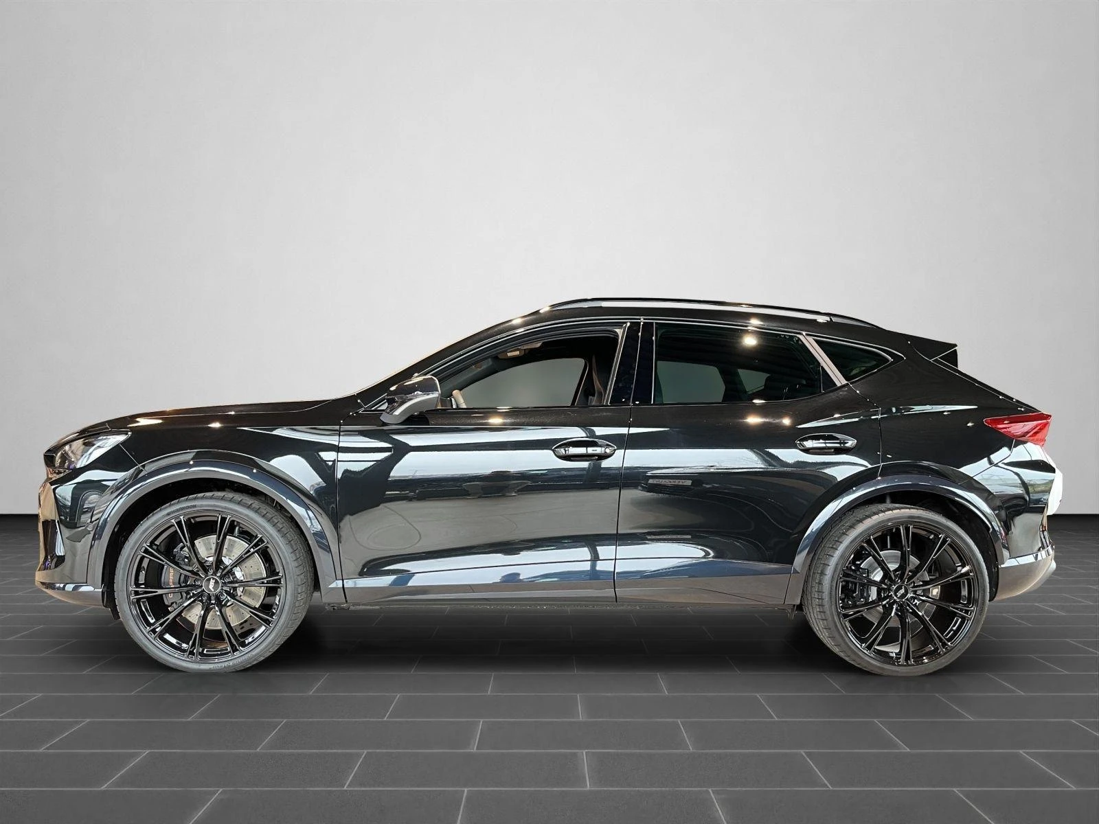 Cupra Formentor VZ* ABT* 400HP* DISTR* 360CAM* KEYLESS* LED - изображение 5