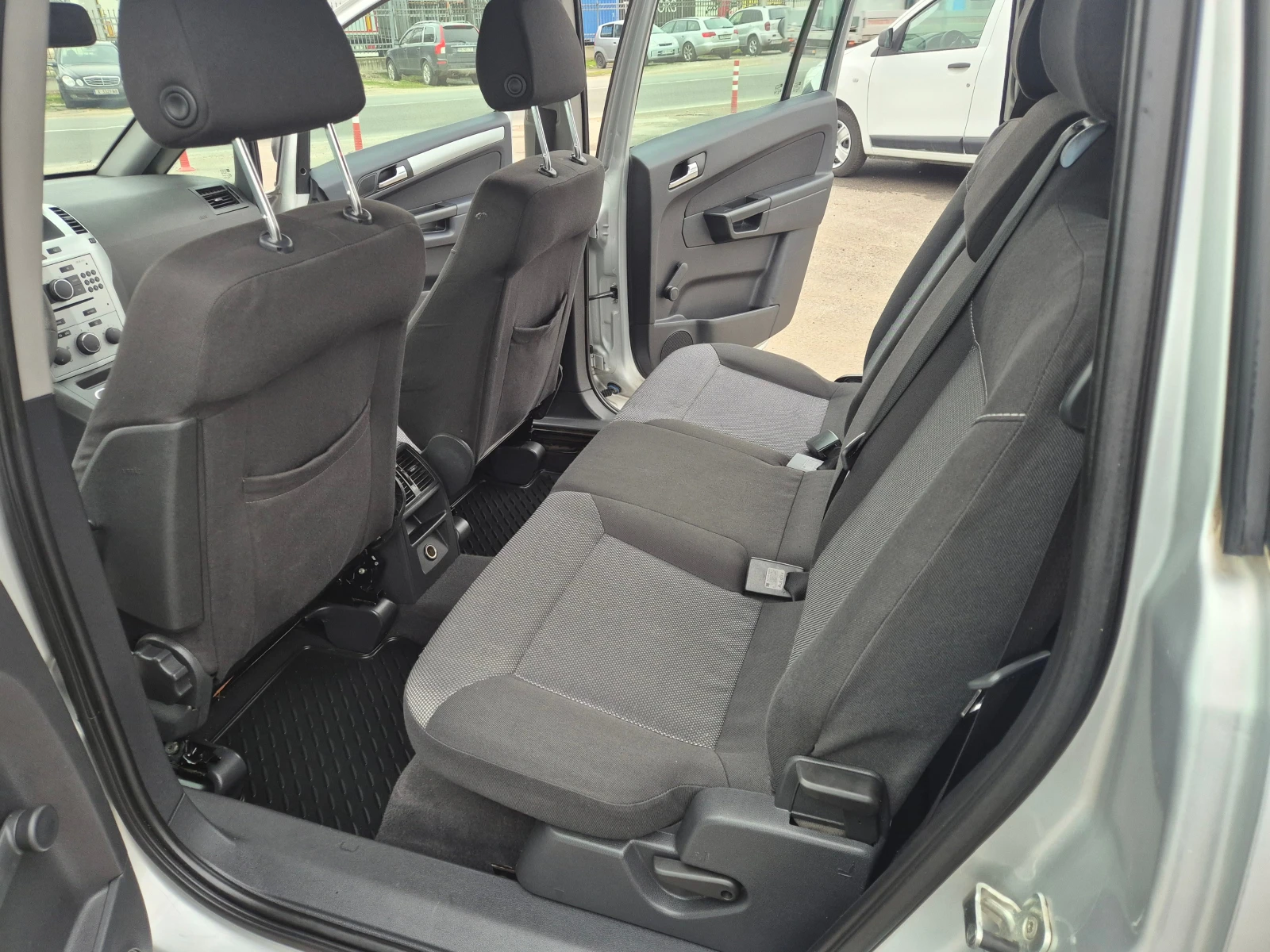 Opel Zafira 7-�����  | Mobile.bg � ����������� 12