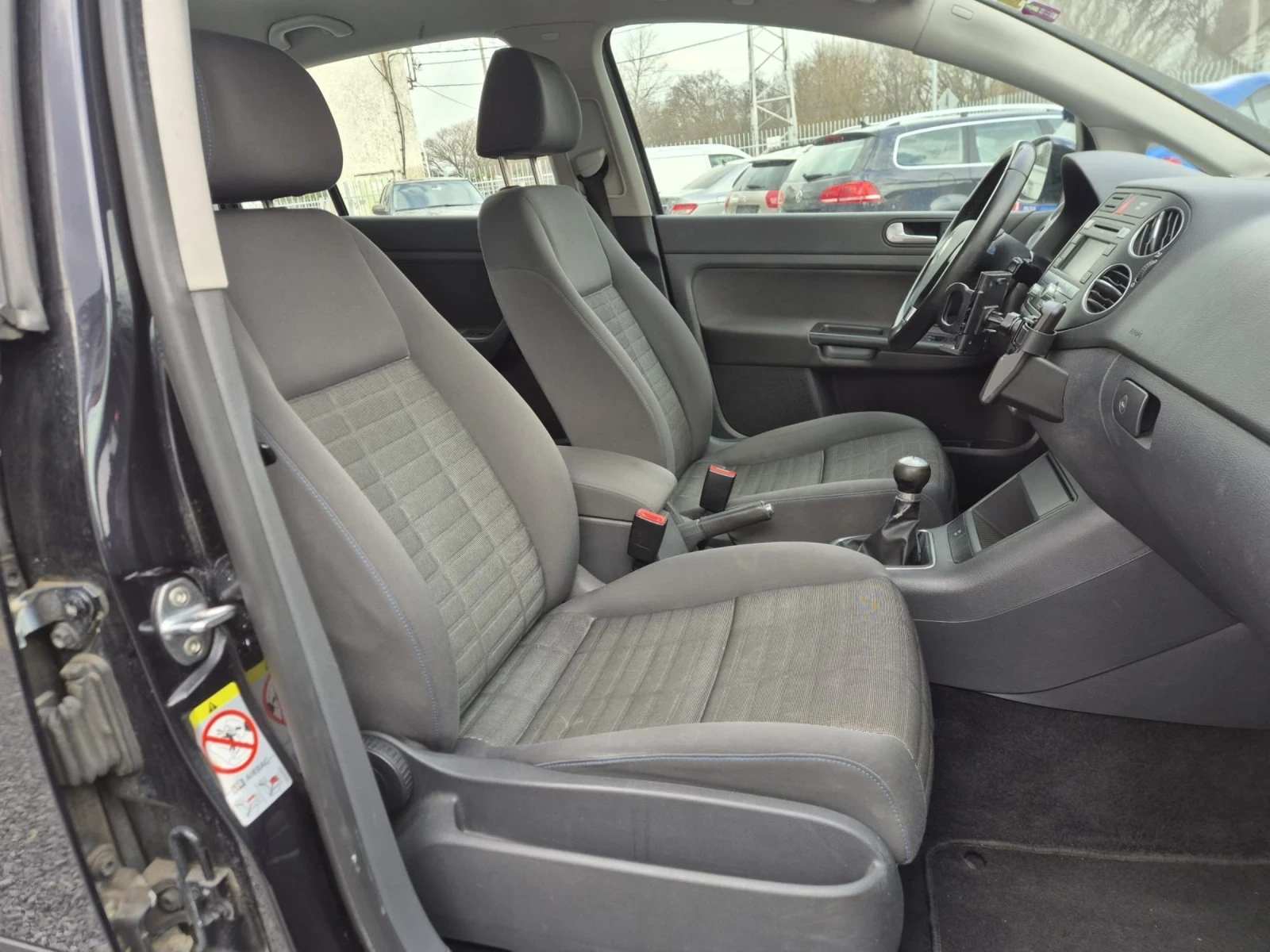 VW Golf Plus 1.9 TDI 6 скорости, снимка 10 - Автомобили и джипове - 53864914