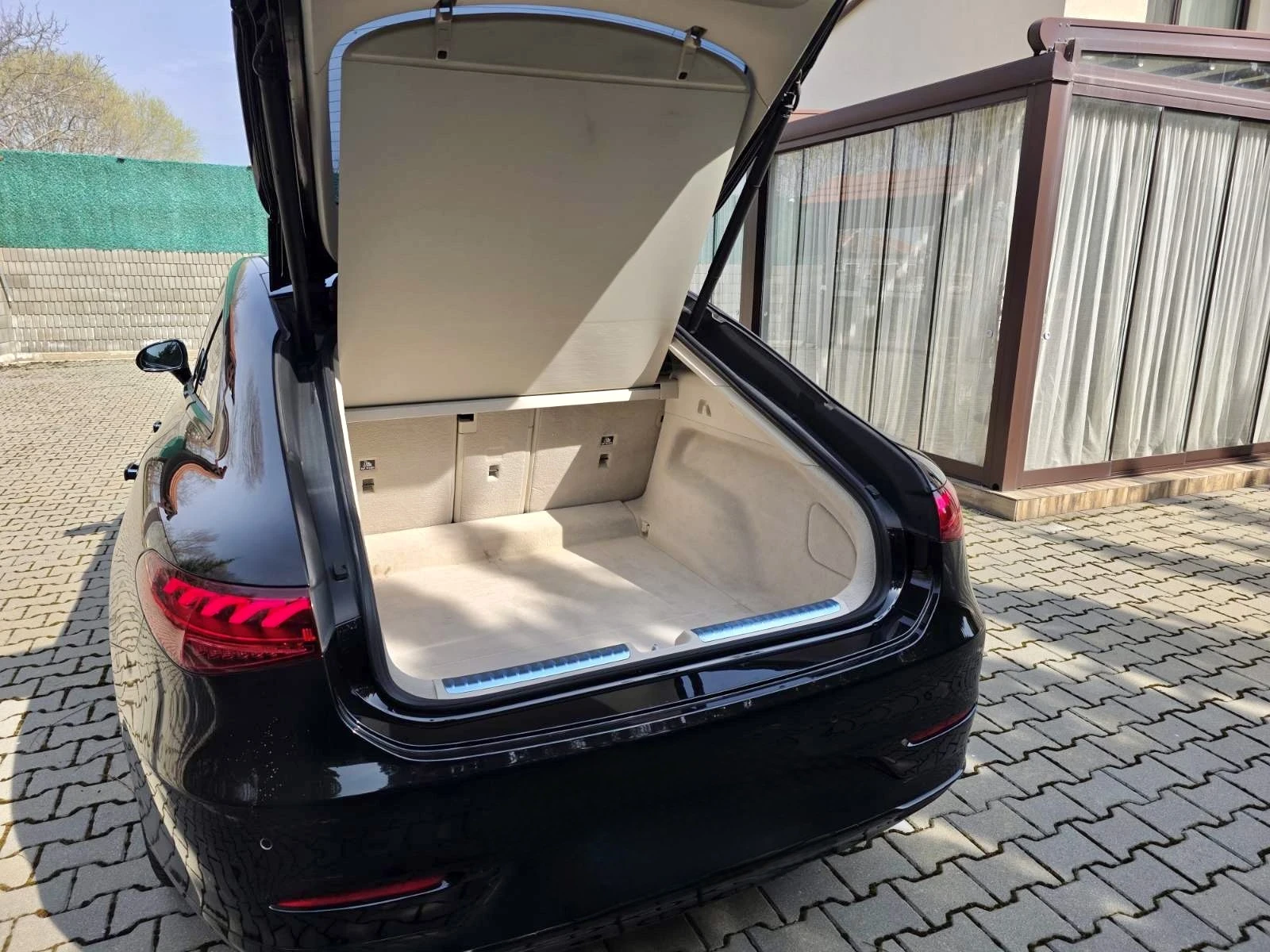 Mercedes-Benz EQS 450+ , снимка 3 - Автомобили и джипове - 53985378