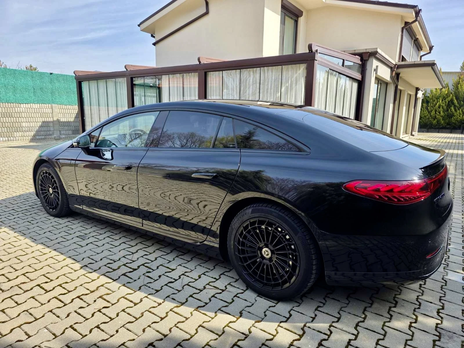 Mercedes-Benz EQS 450+ , снимка 2 - Автомобили и джипове - 53985378