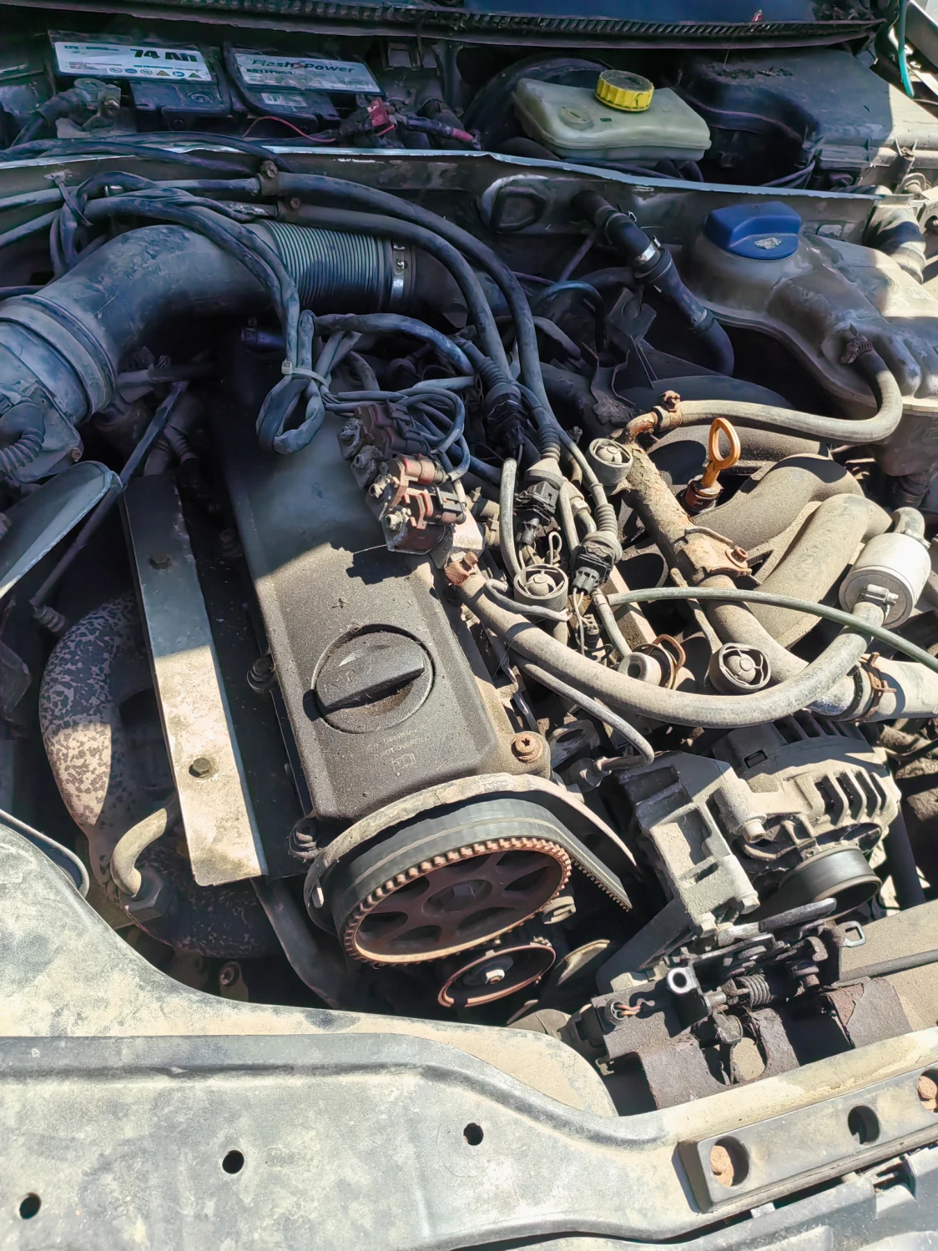 VW Passat, снимка 10 - Автомобили и джипове - 54986575