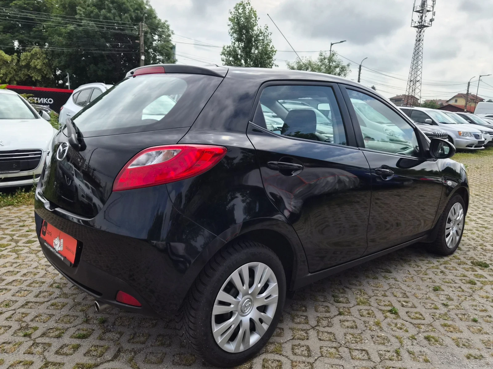 Mazda 2 1.3i-86k.s. 153000km, снимка 4 - Автомобили и джипове - 55034489
