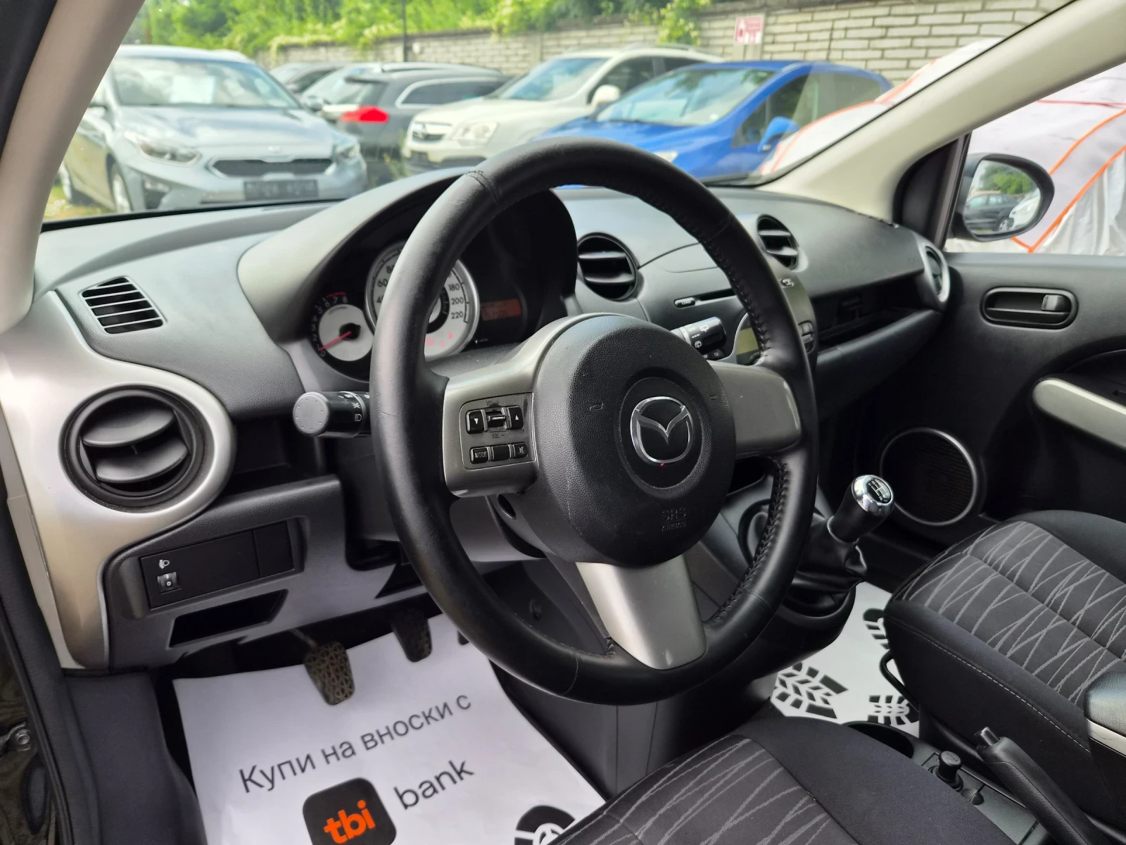 Mazda 2 1.3i-86k.s. 153000km, снимка 7 - Автомобили и джипове - 55034489