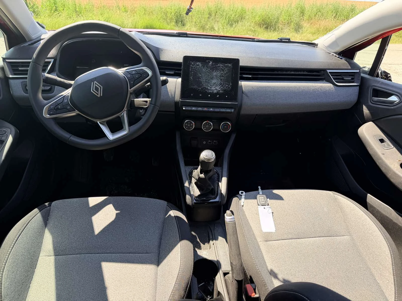 Renault Clio 1.0 TCe, снимка 9 - Автомобили и джипове - 55093946
