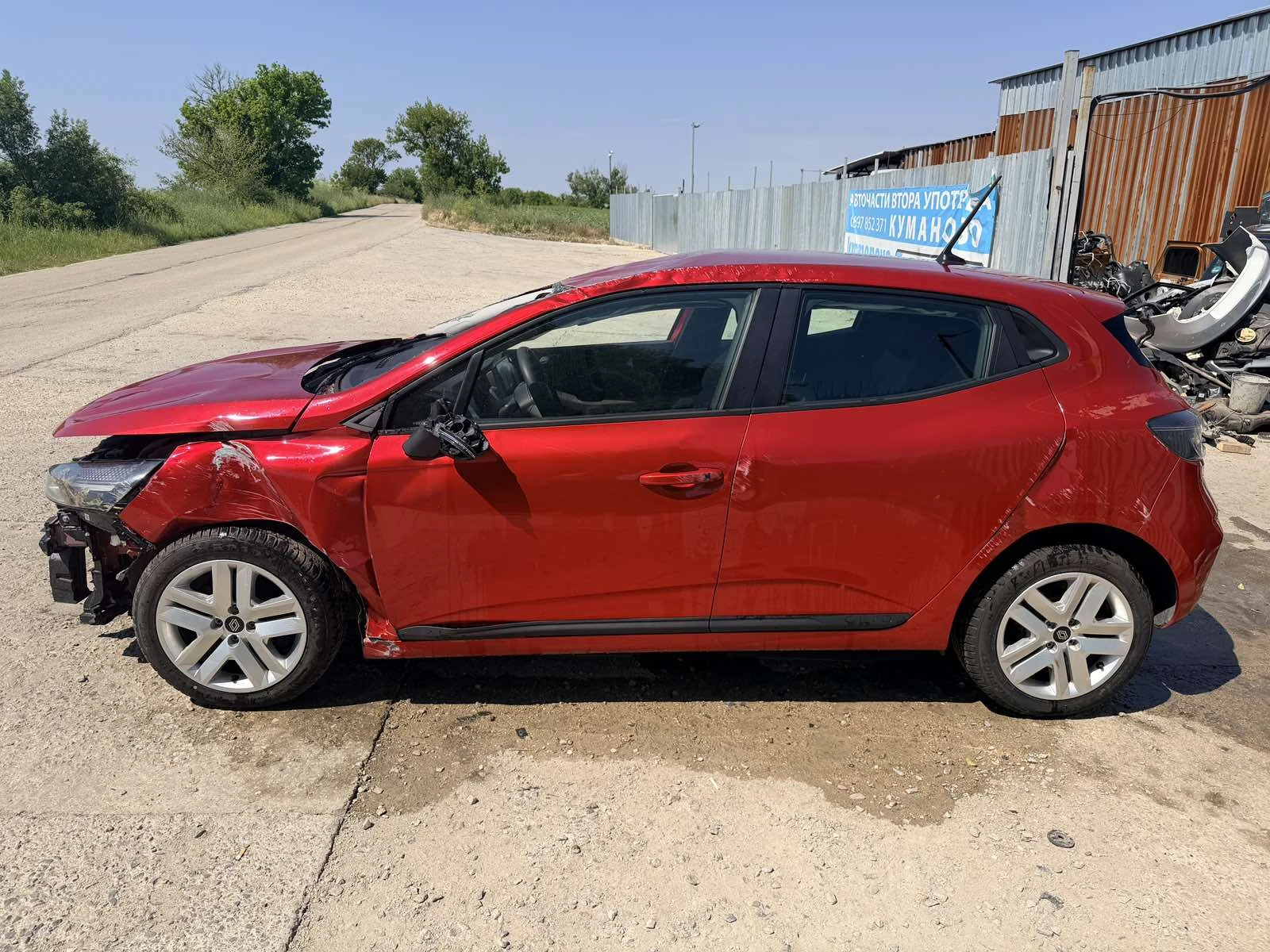 Renault Clio 1.0 TCe, снимка 4 - Автомобили и джипове - 55093946