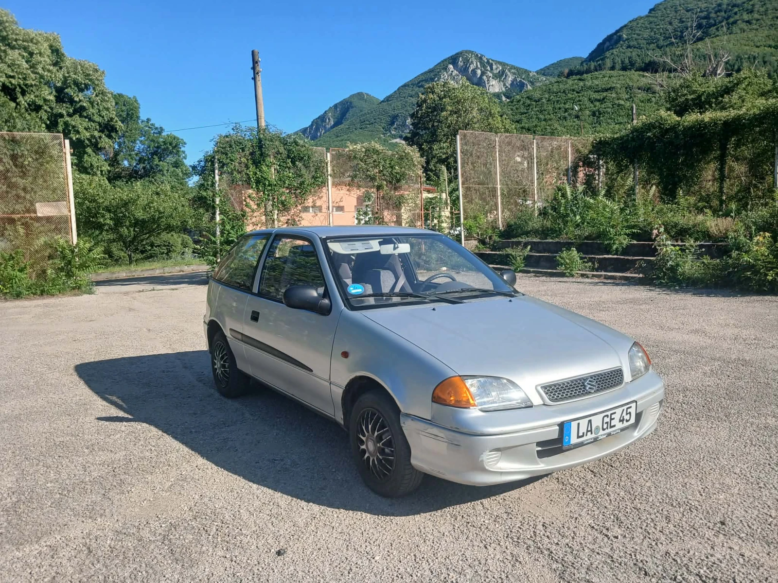Suzuki Swift, снимка 8 - Автомобили и джипове - 55165689
