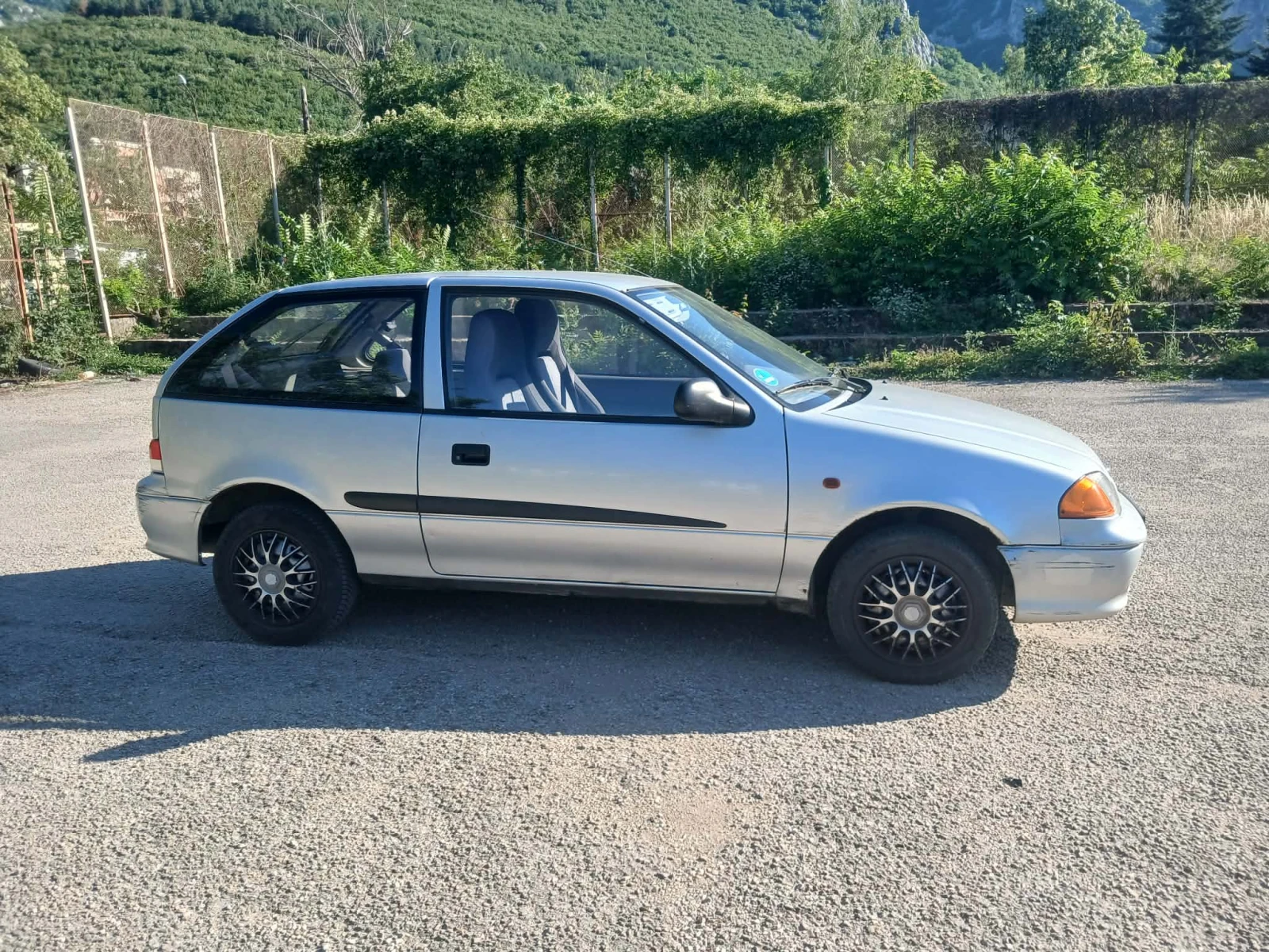 Suzuki Swift, снимка 6 - Автомобили и джипове - 55165689