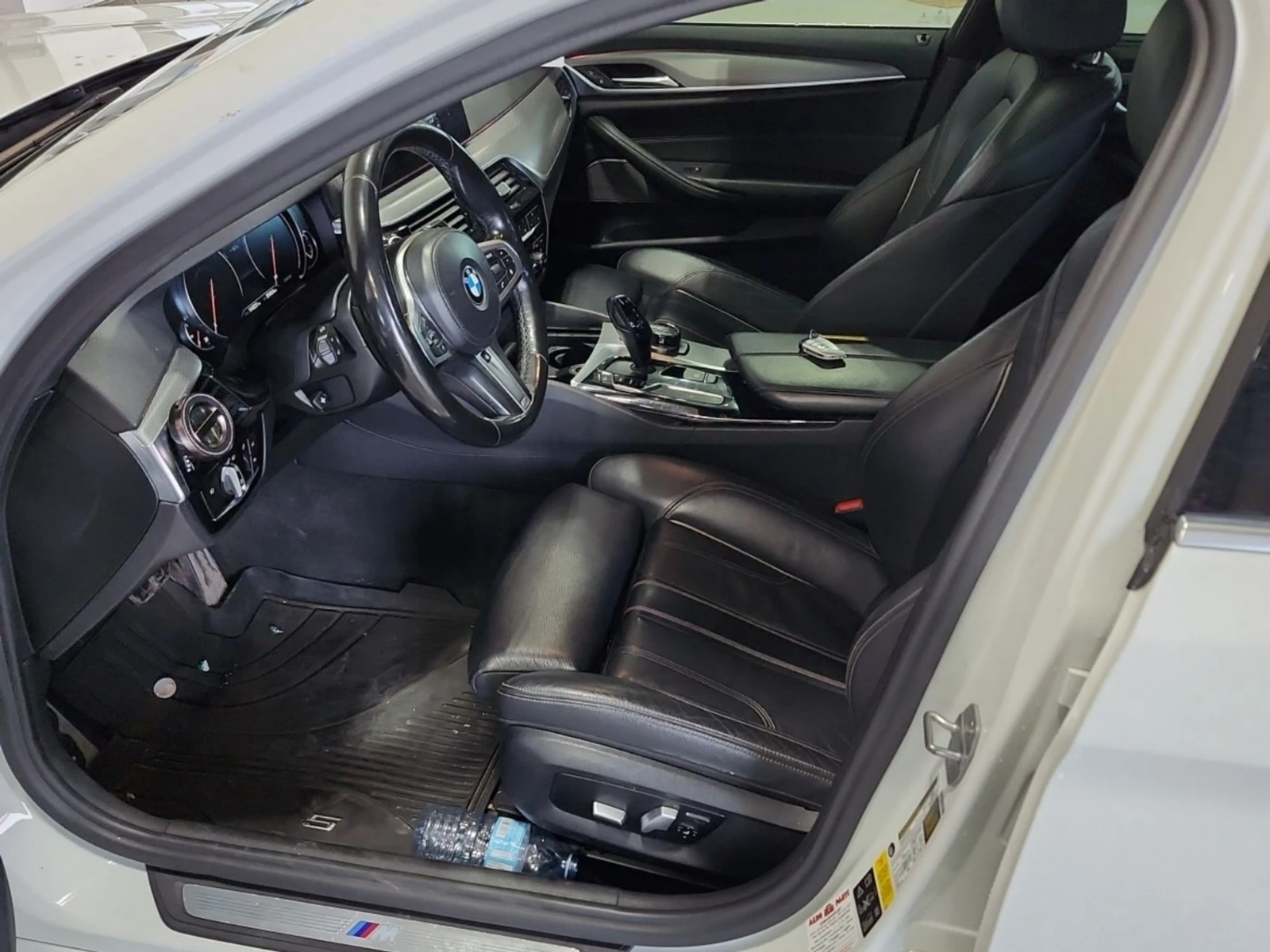 BMW 530 xDrive * M Pack * АвтоКредит * (ЦЕНА ДО БГ), снимка 9 - Автомобили и джипове - 55591890