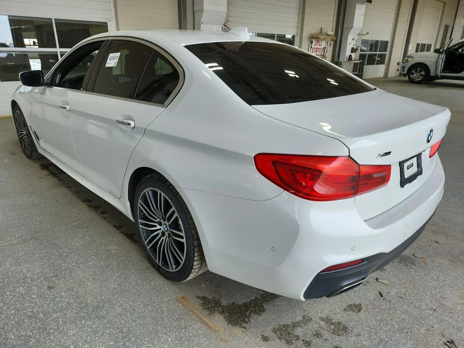 BMW 530 xDrive * M Pack * АвтоКредит * (ЦЕНА ДО БГ), снимка 5 - Автомобили и джипове - 55591890