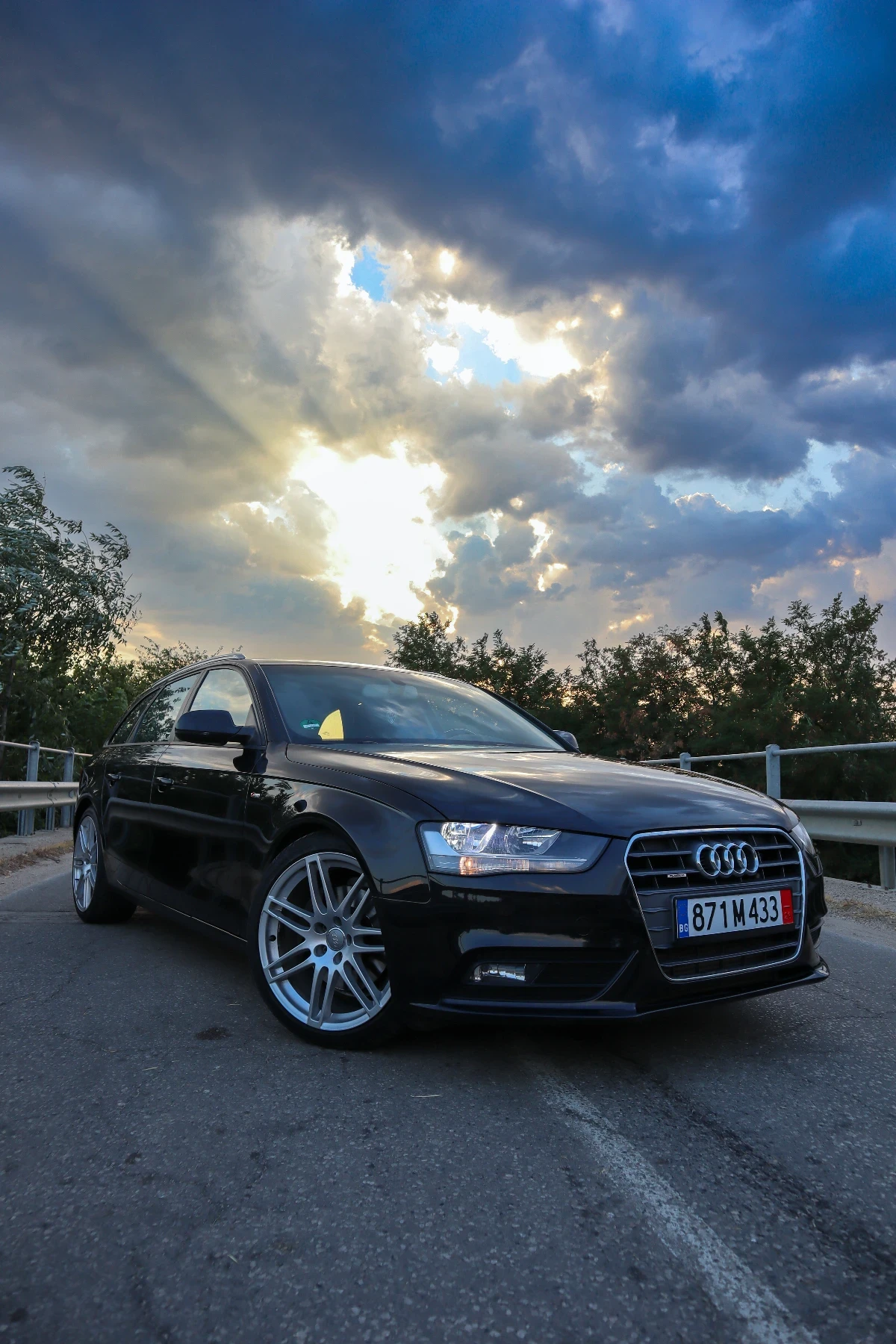 Audi A4 B8.5 Avant 3.0 TDI (245 к.с.) Quattro S-Tronic
