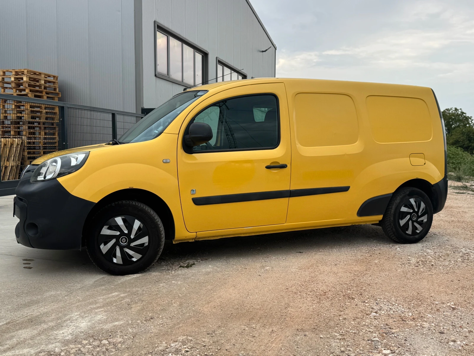 Renault Kangoo Z.E. Дълга база | Електрически | 2016 г., снимка 2 - Автомобили и джипове - 56057625