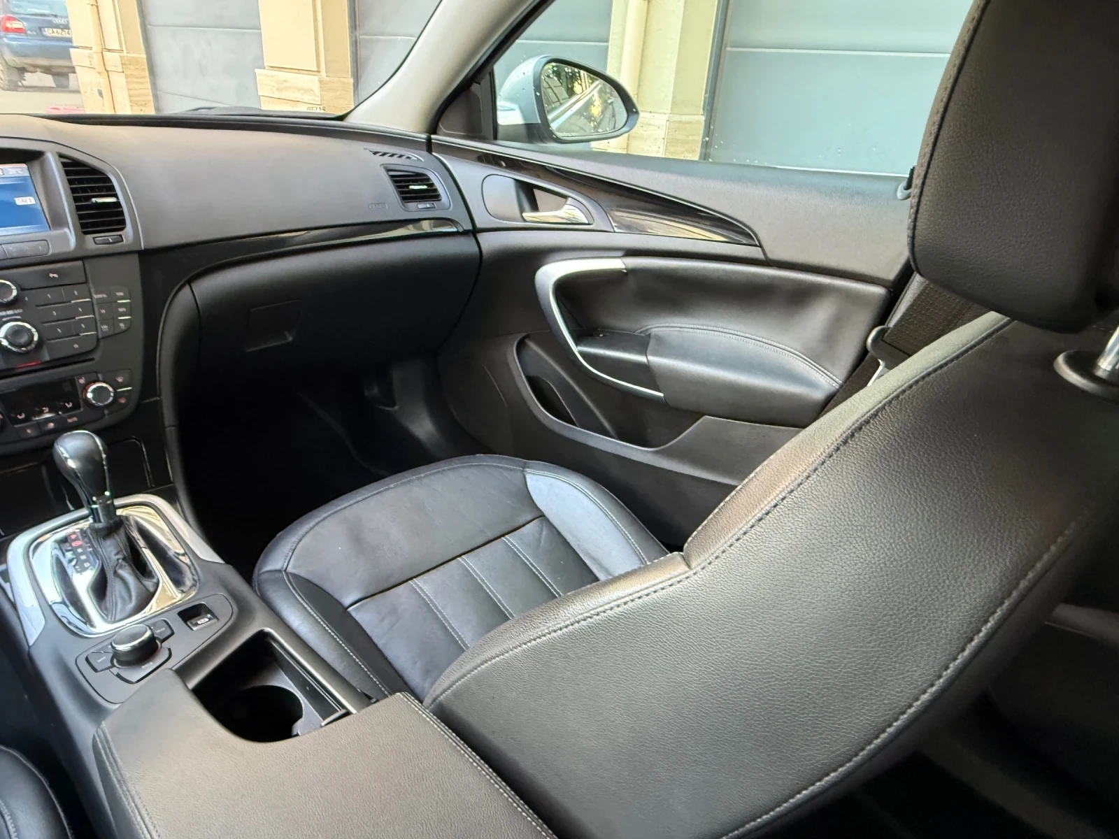 Opel Insignia 2.0 dizel | Mobile.bg � ����������� 14
