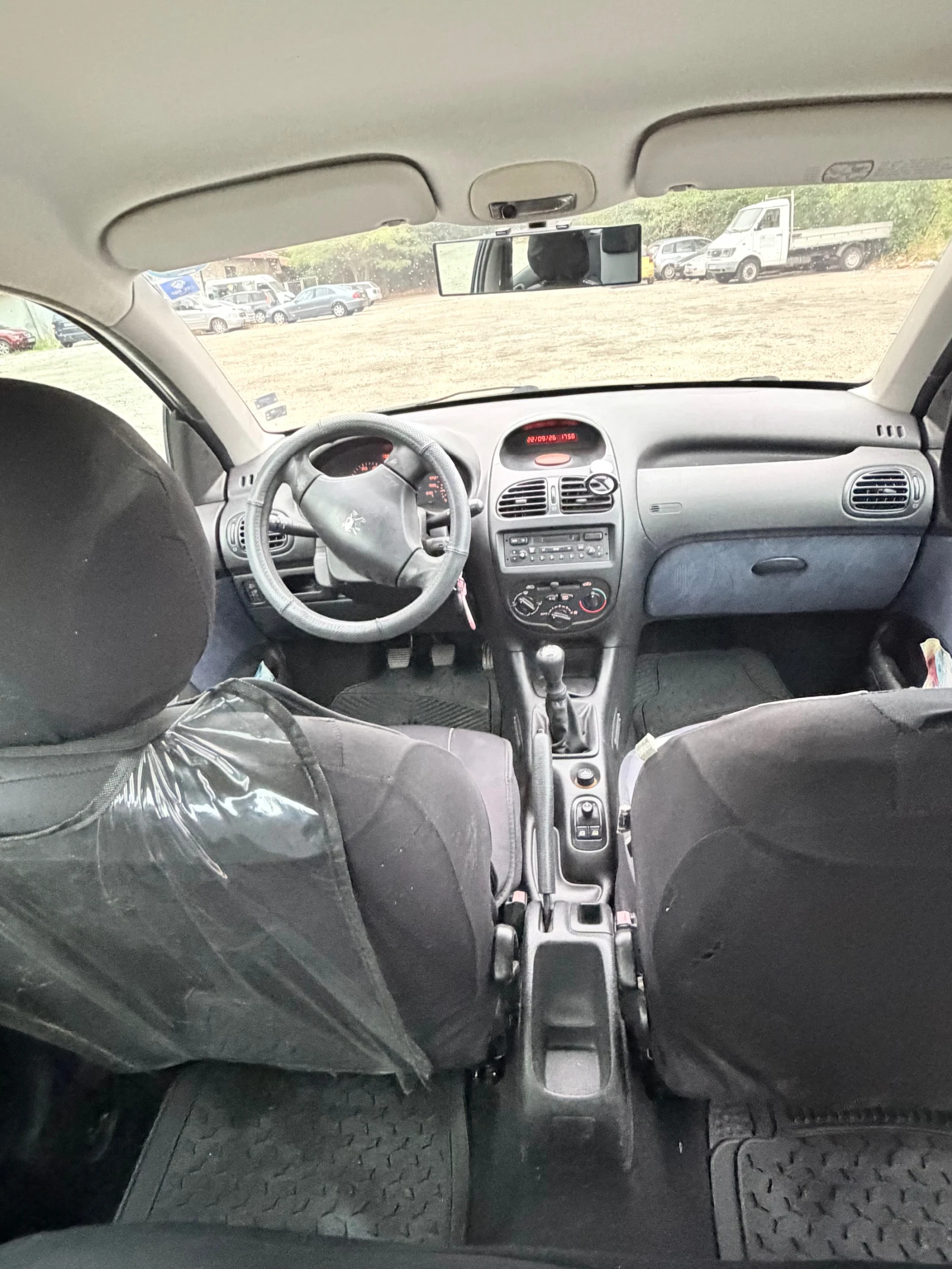Peugeot 206, снимка 11 - Автомобили и джипове - 56185993