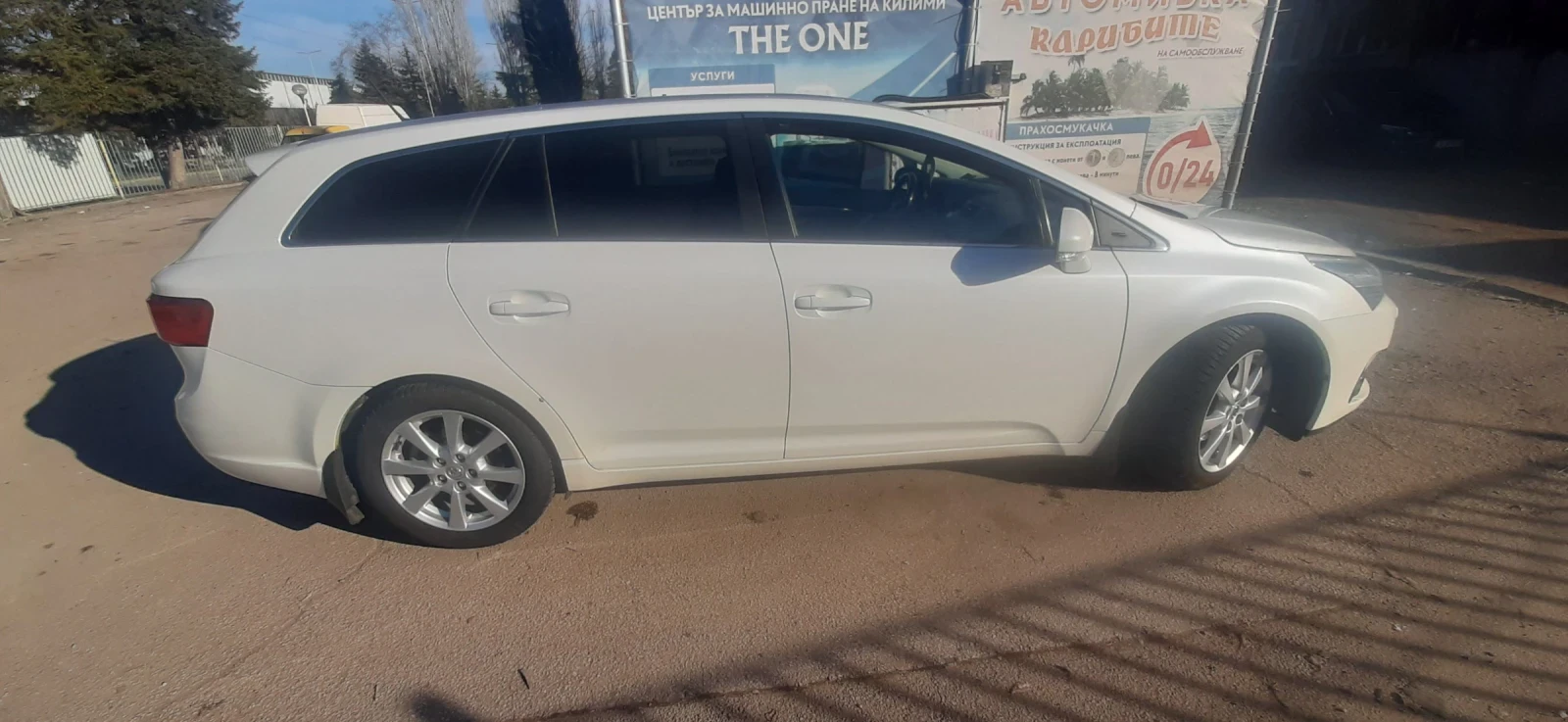 Toyota Avensis T27