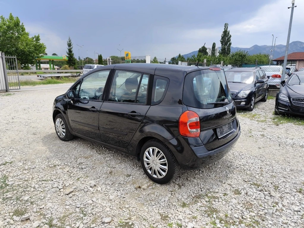 Renault Modus 1.2 бензин, снимка 8 - Автомобили и джипове - 56744655