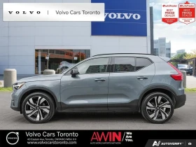 Volvo XC40 Plus Dark Theme All Wheel Drive, снимка 3