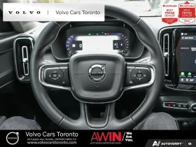 Volvo XC40 Plus Dark Theme All Wheel Drive, снимка 14