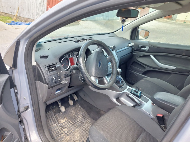 Ford Kuga 2.0 TDCI, снимка 4 - Автомобили и джипове - 46529749