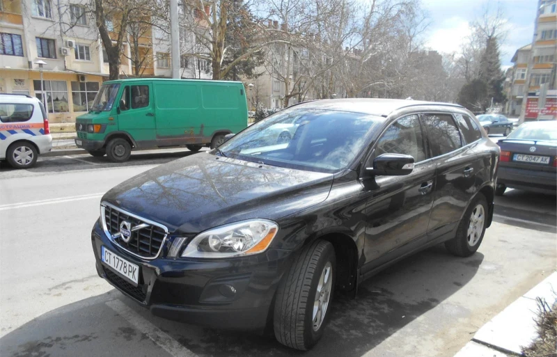 Volvo XC60, снимка 4 - Автомобили и джипове - 49386948