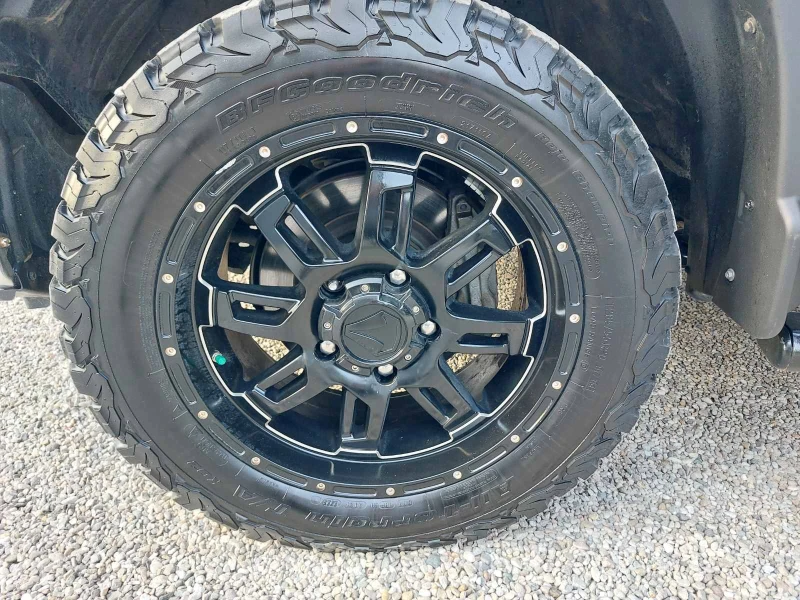 Toyota Tundra CREWMAX, снимка 9 - Автомобили и джипове - 52530357