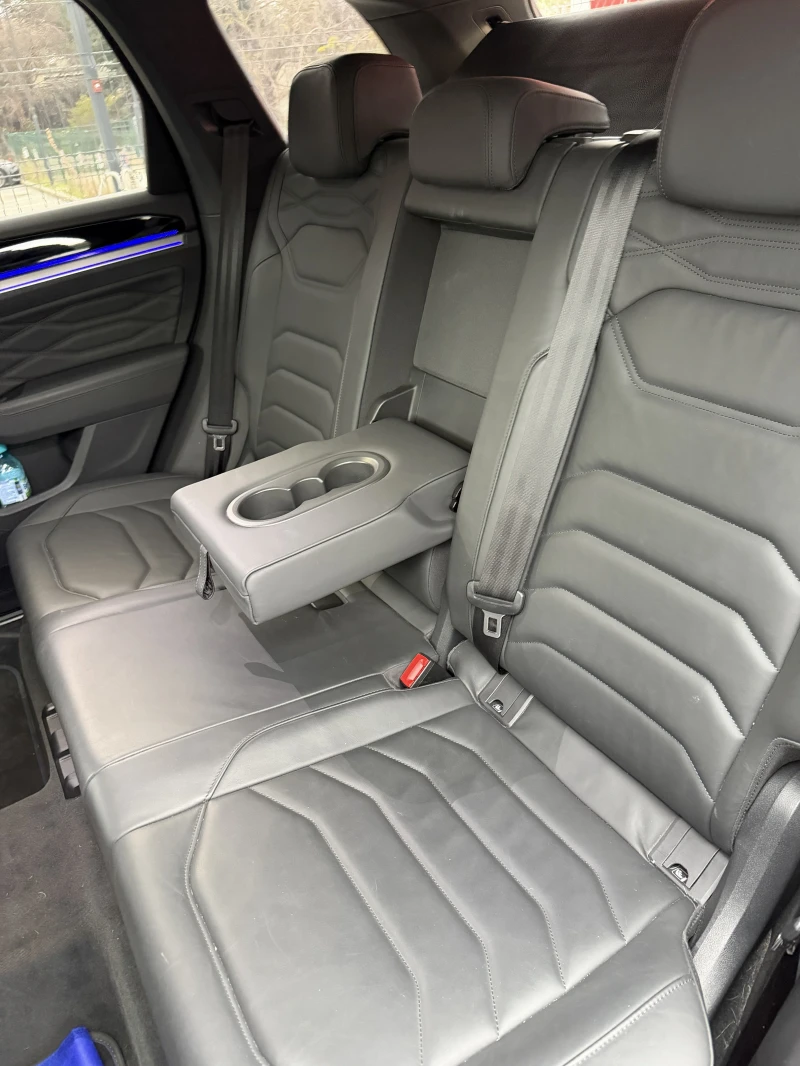 VW Touareg R 3.0 V6 eHybrid 4MOTION, снимка 7 - Автомобили и джипове - 52892401