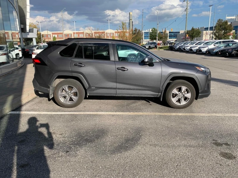 Toyota Rav4 * Hybrid XLE * CARFAX * БЕЗ ПЪРВОНАЧАЛНА ВНОСКА, снимка 3 - Автомобили и джипове - 53048107