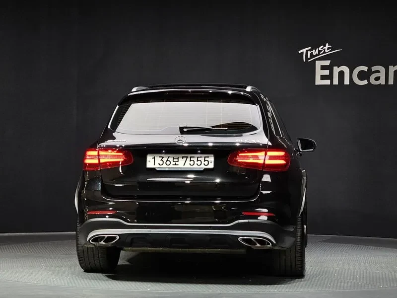 Mercedes-Benz GLC 43 AMG 4MATIC, снимка 4 - Автомобили и джипове - 55010874